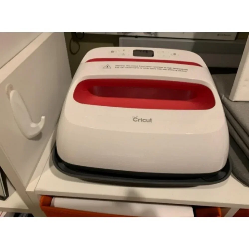 EasyPress 2 Heat Press Machine (12 in x 10 in) Ideal for T-Shirts Tote